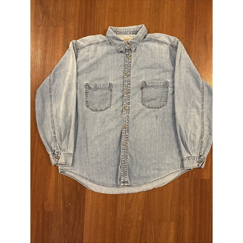 Levi's Red Tab Denim Shirt Men's XXL Light Wash Oversized Made Hong Kong